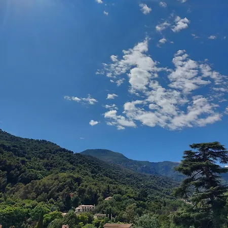 Apartment Beautiful 2 With Terrace