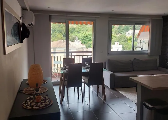 Beautiful 2 With Terrace *