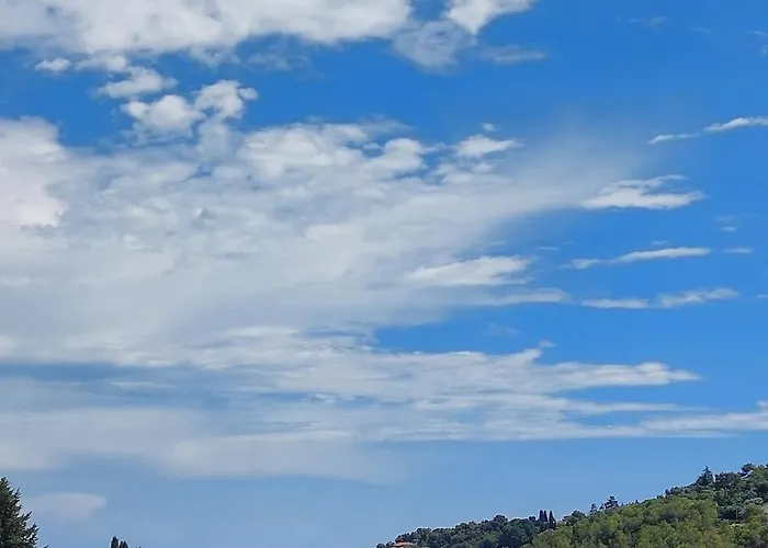 Beautiful 2 With Terrace